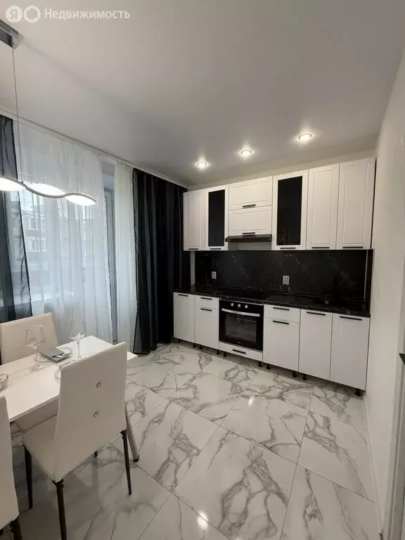 2-комнатная квартира: Крутые Выселки, улица Ю. А. Жоголева, 3 (55 м) - Фото 1