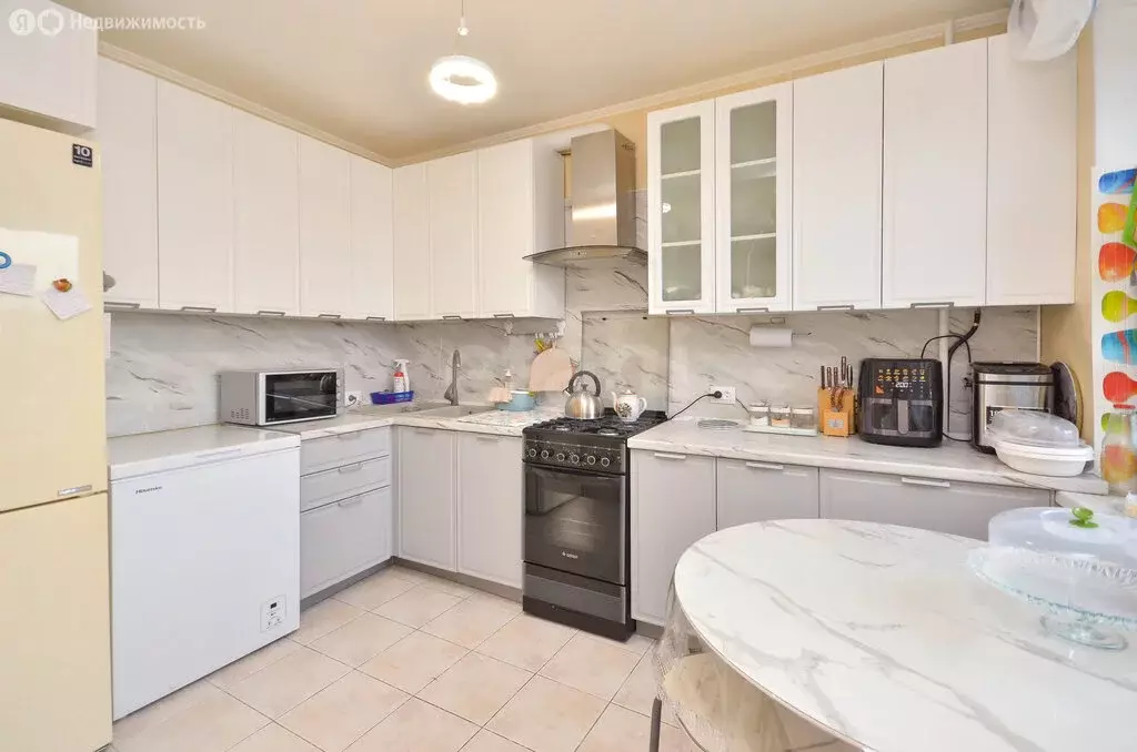 3-комнатная квартира: Ухта, Интернациональная улица, 53 (58.1 м) - Фото 1