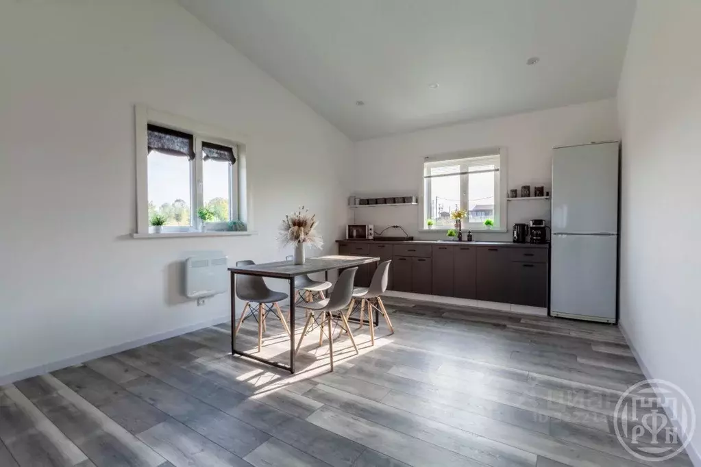 Дом в Ленинградская область, Ломоносовский район, Оржицкое с/пос, д. ... - Фото 1