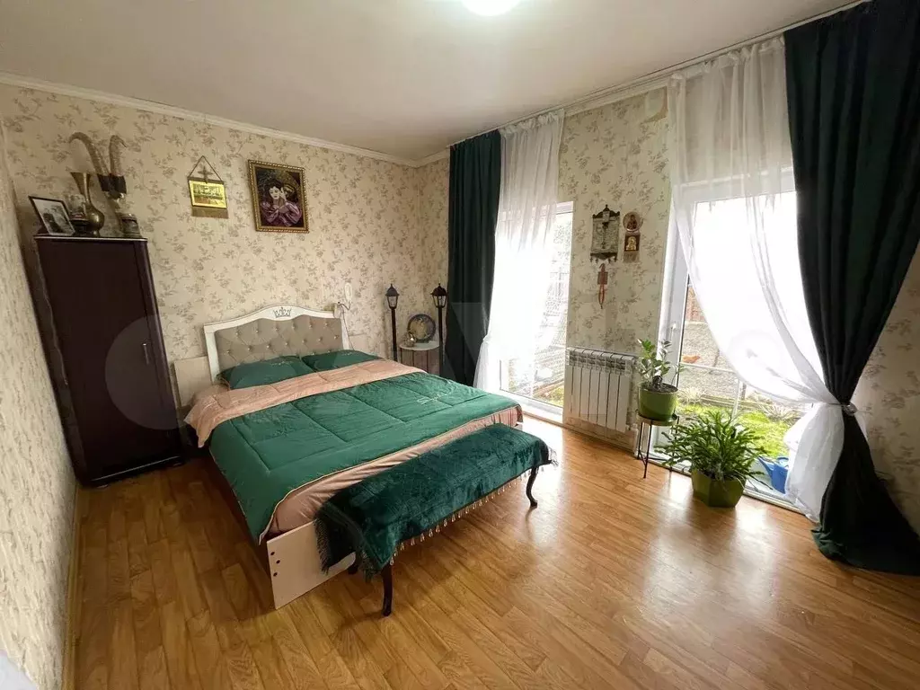 3-к. квартира, 72 м, 1/1 эт. - Фото 1