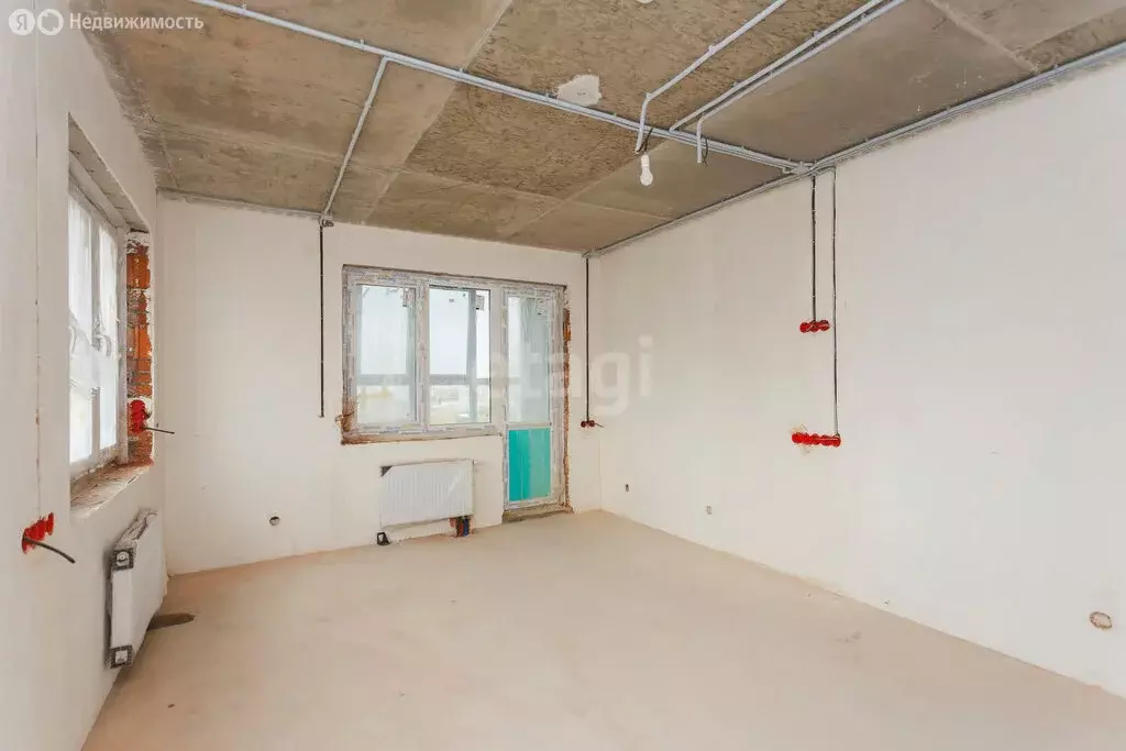 3-комнатная квартира: Уфа, Айская улица, 39 (87.4 м) - Фото 0