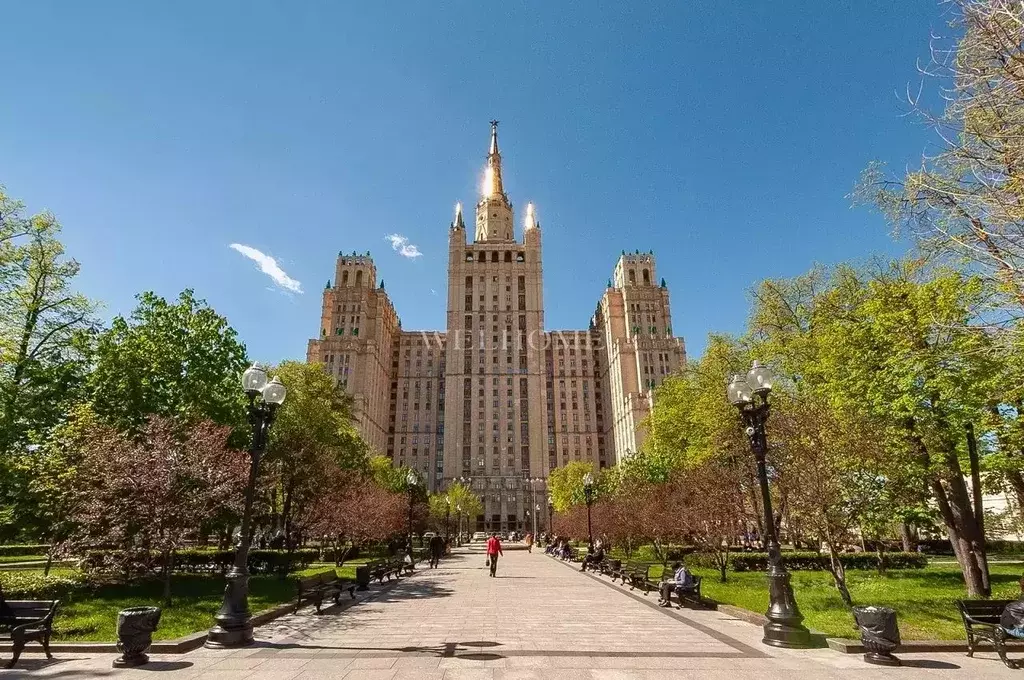Гараж в Москва Малый Конюшковский пер., 2 (17 м) - Фото 0