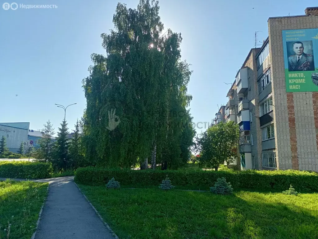 3-комнатная квартира: Нурлат, Советская улица, 185 (58 м) - Фото 1