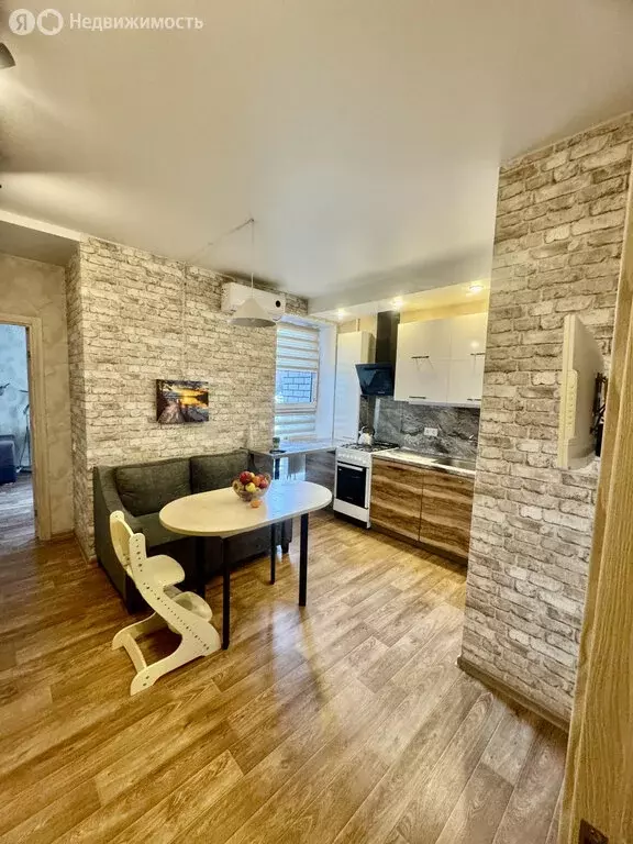 2-комнатная квартира: Волгоград, улица 70-летия Победы, 8 (55.4 м) - Фото 2