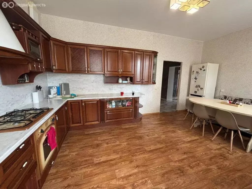 3-комнатная квартира: Грязовец, улица Ленина, 128 (119 м) - Фото 1