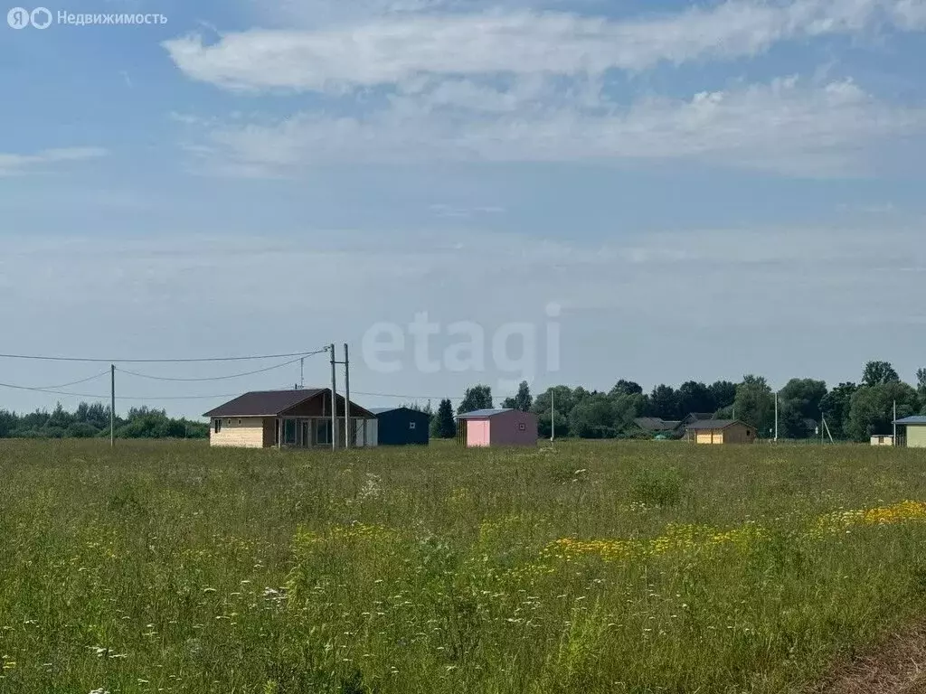 Участок в Тверская область, Калининский муниципальный округ, деревня ... - Фото 0