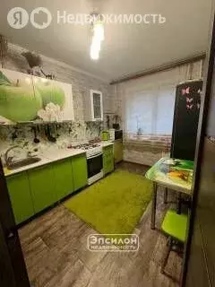 3-комнатная квартира: Курск, улица Майский Бульвар, 4 (60.4 м) - Фото 0