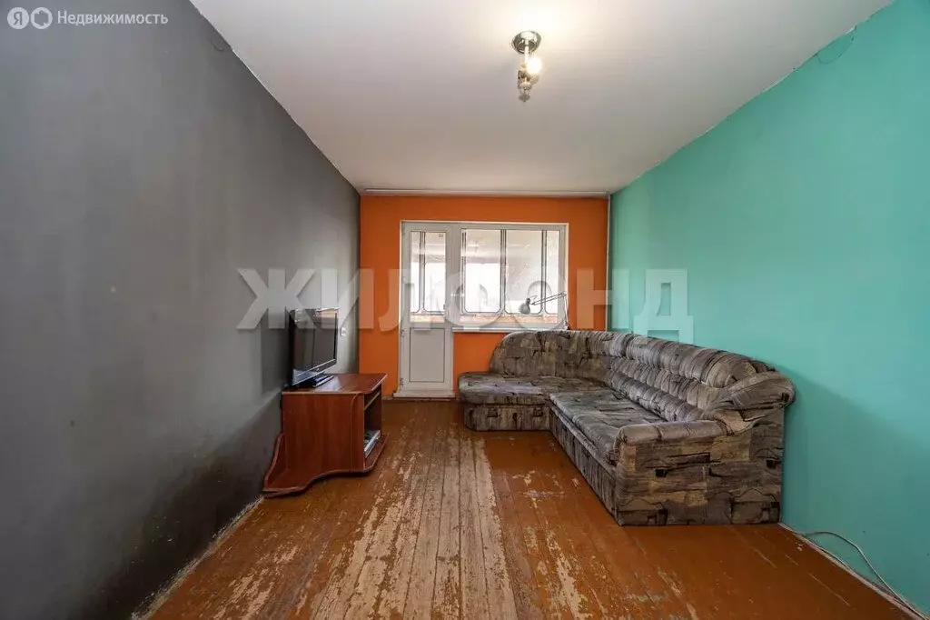 1-комнатная квартира: Барнаул, улица 50 лет СССР, 8 (30.4 м) - Фото 2