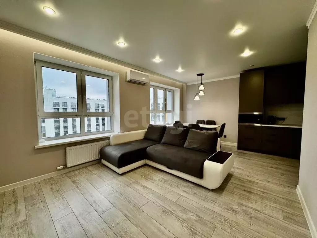 2-к кв. Татарстан, Казань ул. Азата Аббасова, 19 (43.7 м) - Фото 1