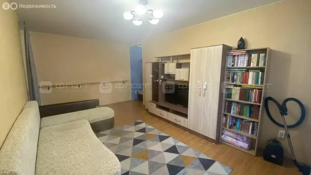 2-комнатная квартира: Казань, улица Ахтямова, 32 (47 м) - Фото 1