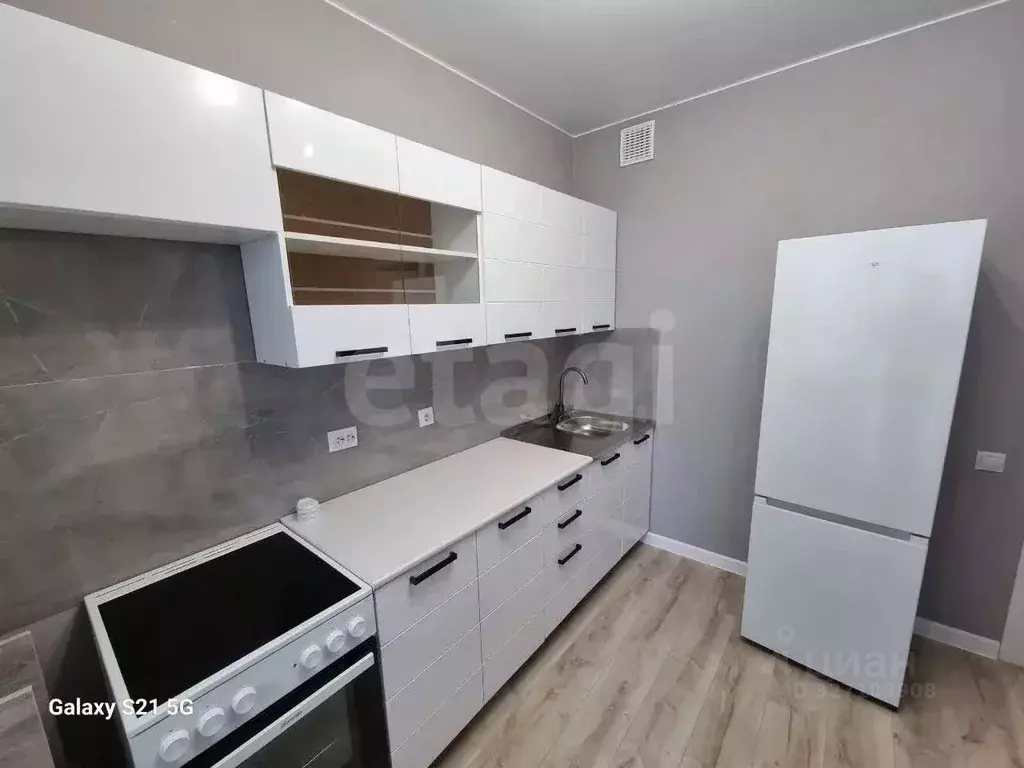 1-к кв. Тюменская область, Тюмень Дамбовская ул., 27к1 (32.0 м) - Фото 0