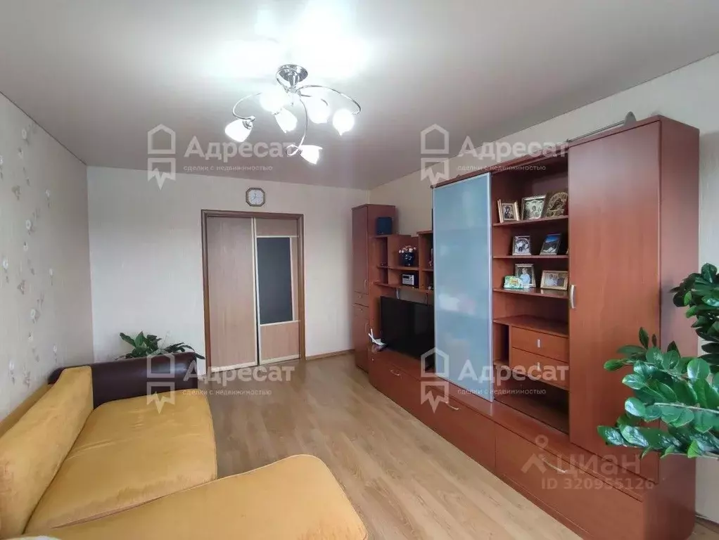 3-к кв. Волгоградская область, Волгоград ул. Менжинского, 27 (64.8 м) - Фото 1