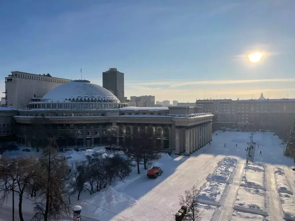 2-к кв. Новосибирская область, Новосибирск ул. Орджоникидзе, 27 (55.0 ... - Фото 1