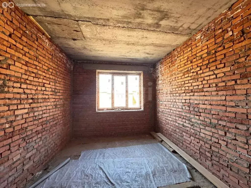 4-комнатная квартира: Владикавказ, улица Билара Кабалоева, 8А (160 м) - Фото 1
