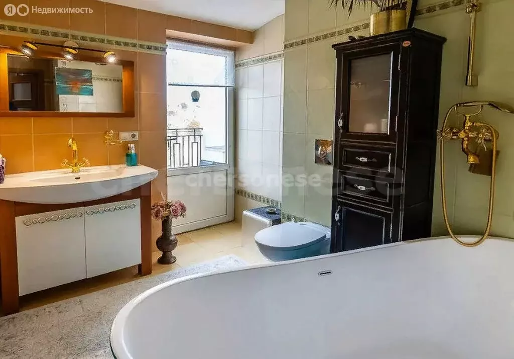 4-комнатная квартира: Севастополь, Новороссийская улица, 50 (140 м) - Фото 2