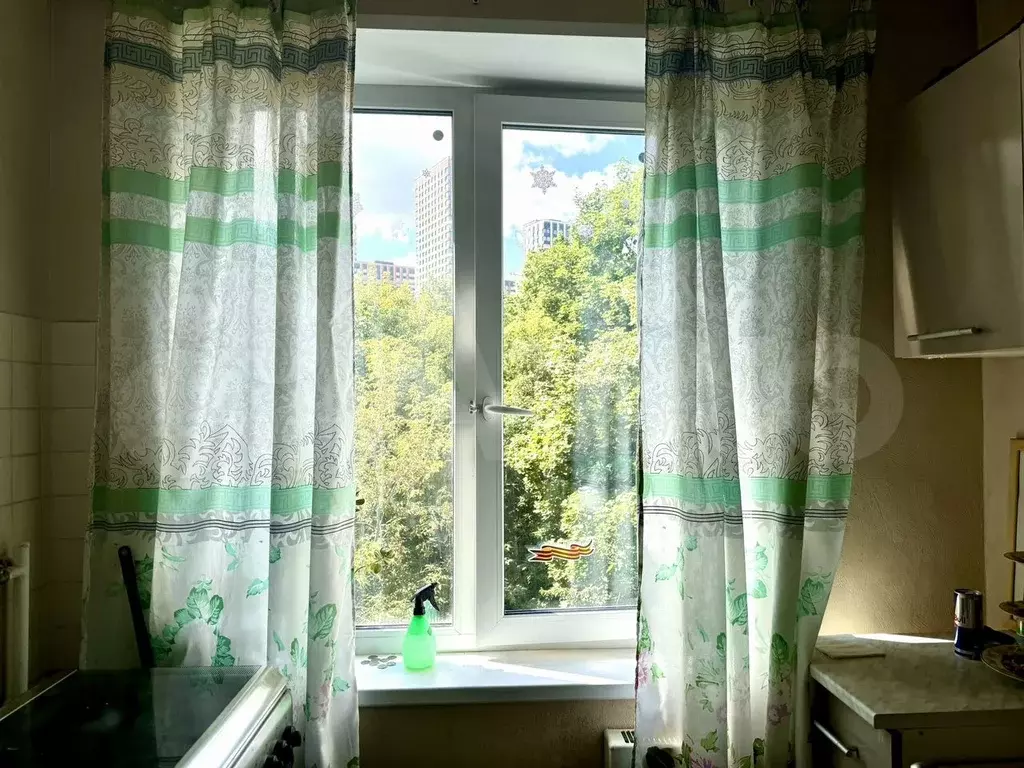 2-к. квартира, 42 м, 5/5 эт. - Фото 1