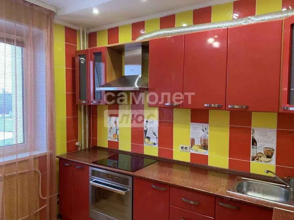 2-к кв. Челябинская область, Челябинск ул. Ворошилова, 8 (60.0 м) - Фото 1