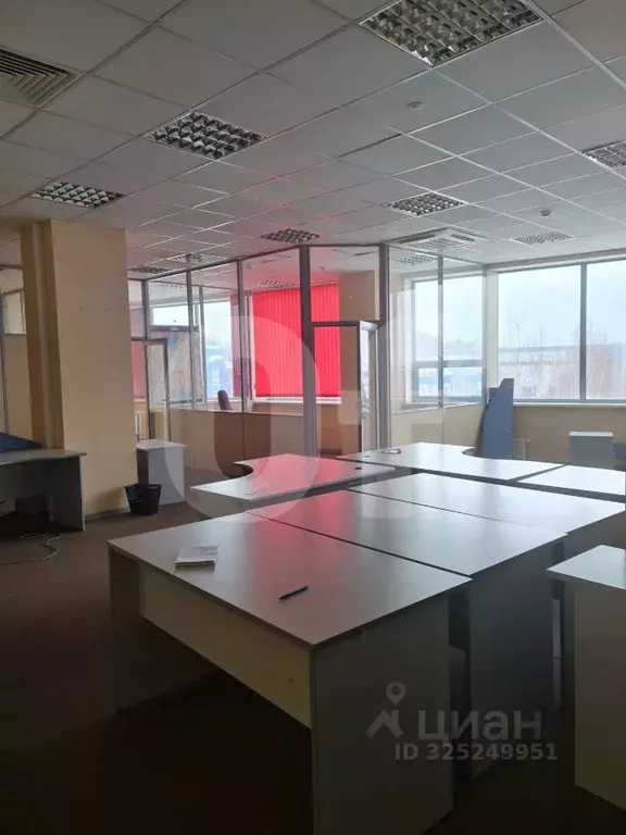 Офис в Московская область, Химки городской округ, д. Дубровки ул. ... - Фото 1