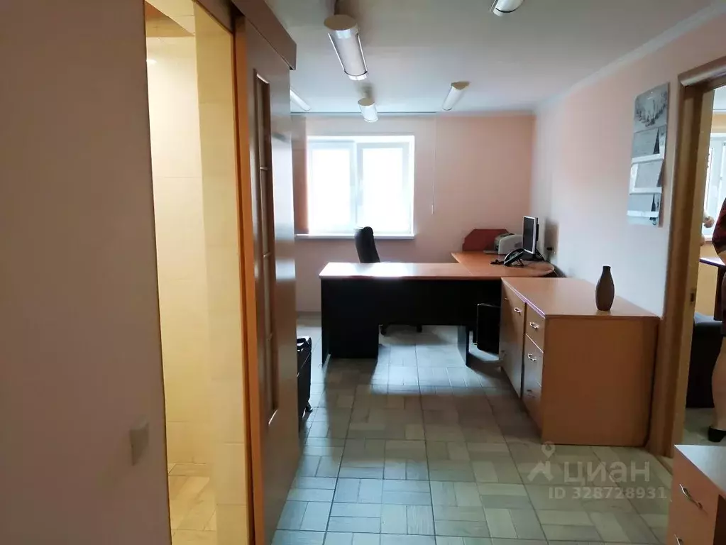 Офис в Калининградская область, Калининград ул. Юрия Гагарина (40 м) - Фото 2