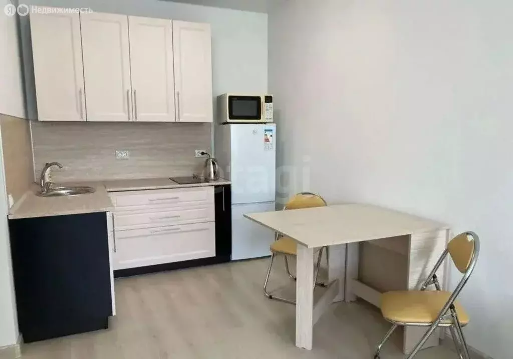 Квартира-студия: Тюмень, Алматинская улица, 6 (29 м) - Фото 2