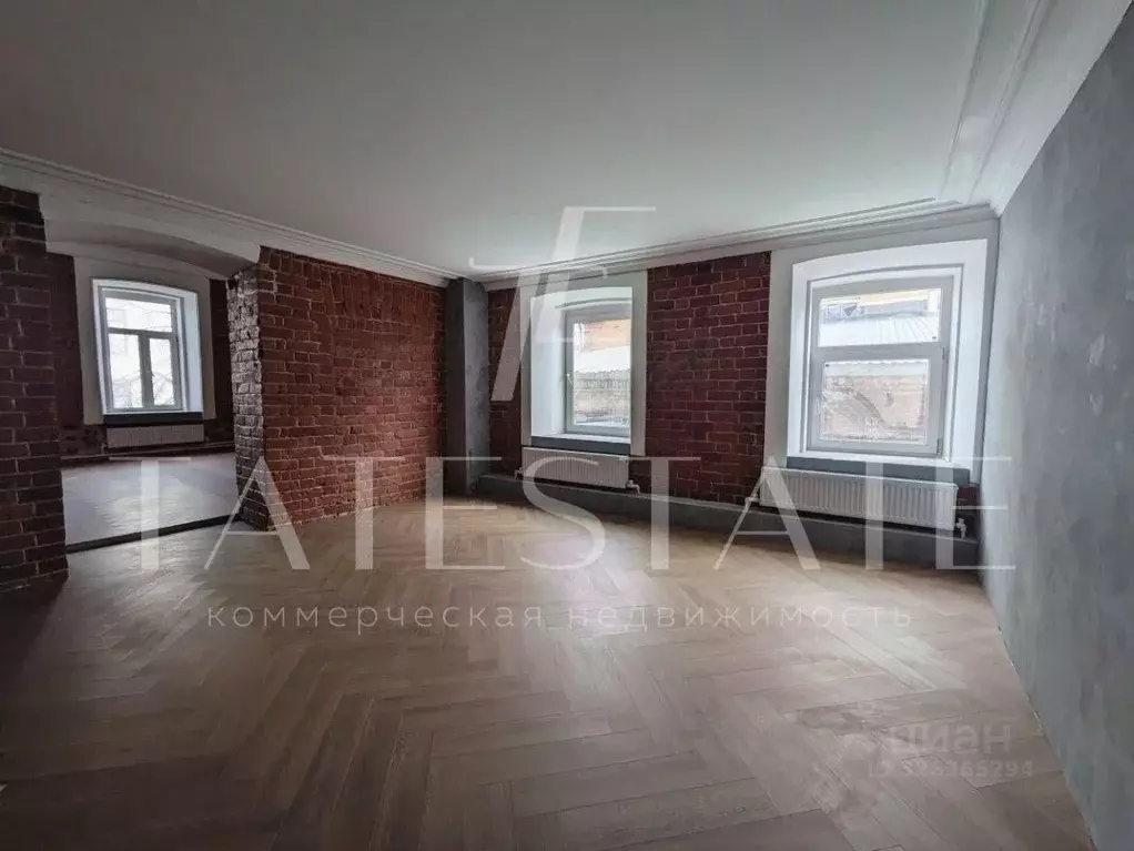 Помещение свободного назначения в Татарстан, Казань ул. Островского, ... - Фото 1