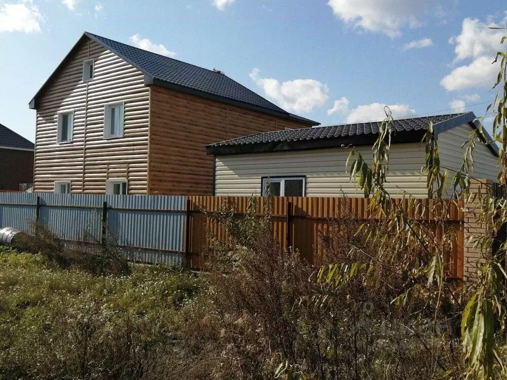 Дом в Сахалинская область, Южно-Сахалинск ул. 2-я Северная, 17 (176 м) - Фото 0
