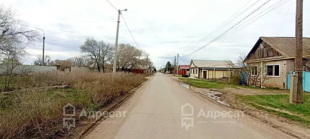 Дом в Волгоградская область, Ленинск ул. Максима Горького (100 м) - Фото 0