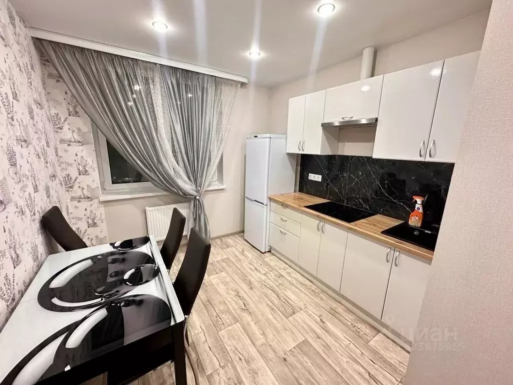 2-к кв. Саратовская область, Энгельс ул. Пушкина, 85 (60.0 м) - Фото 1