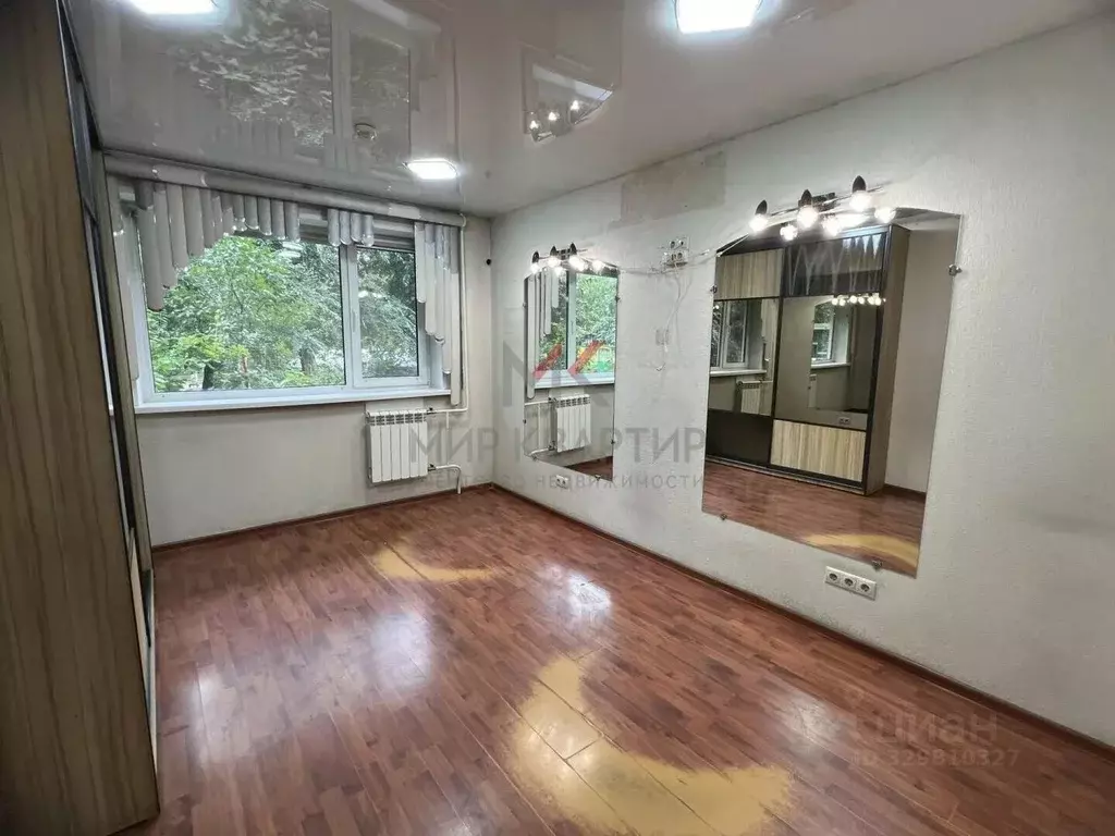 Торговая площадь в Хакасия, Абакан ул. Комарова, 2 (46 м) - Фото 1