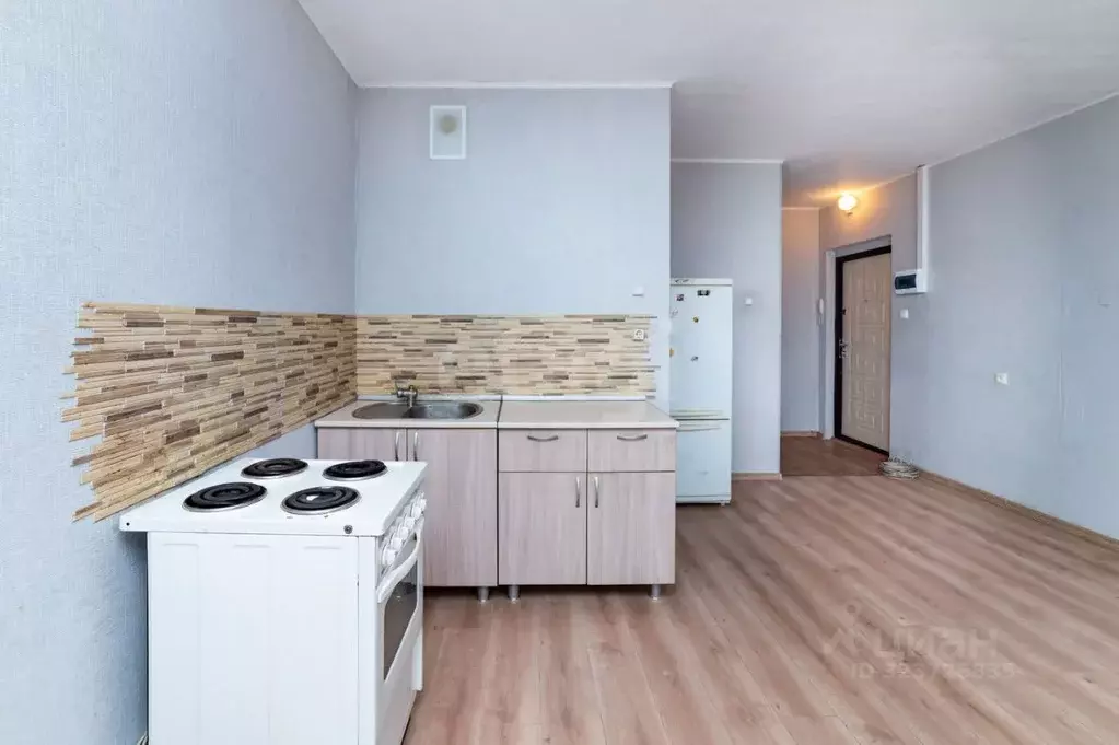 Студия Курганская область, Курган Заозерный жилрайон, 1-й мкр, ул. ... - Фото 1