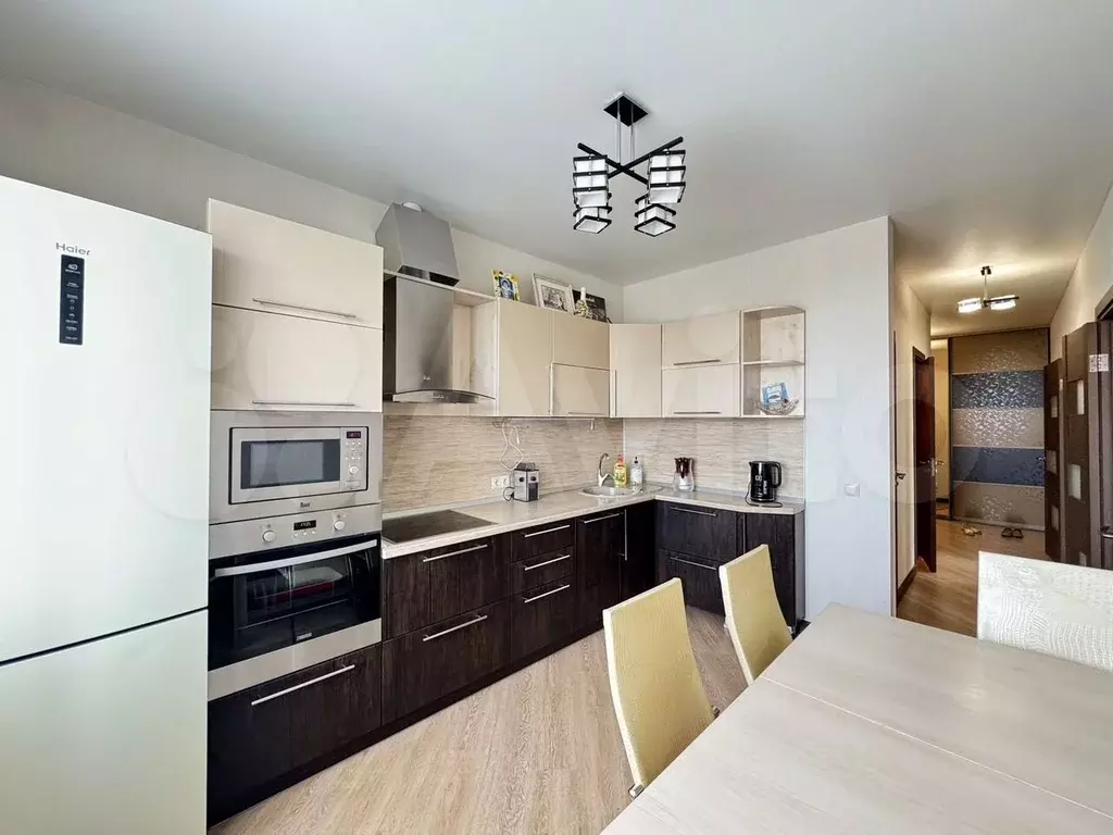 2-к. квартира, 70 м, 9/12 эт. - Фото 1