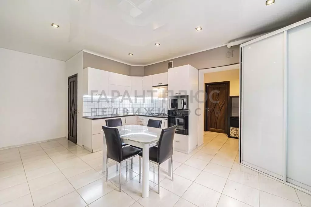 3-к кв. Липецкая область, Липецк Кольцевая ул., 2А (78.5 м) - Фото 1