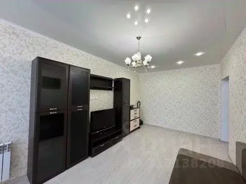 1-к кв. Оренбургская область, Оренбург Салмышская ул., 65 (40.0 м) - Фото 0