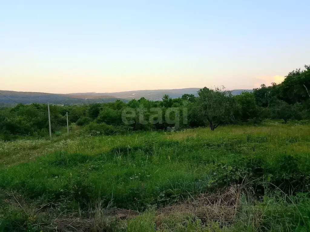 Участок в Адыгея, Майкопский район, пос. Каменномостский ул. Мира ... - Фото 2