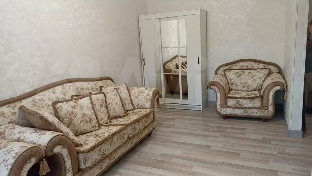 1-к. квартира, 32 м, 5/5 эт. - Фото 1