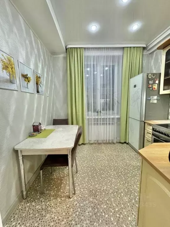 2-к кв. Иркутская область, Черемхово Детская ул., 76 (45.5 м) - Фото 0