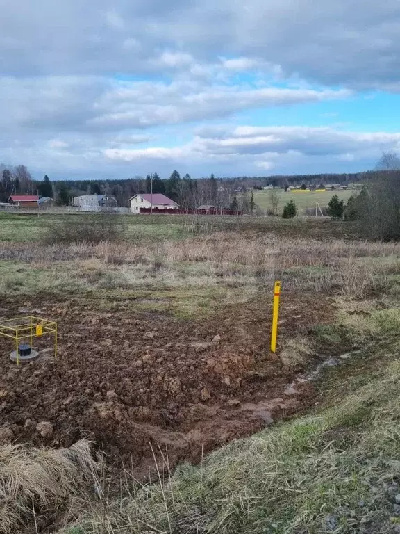 Участок в Вологодская область, пос. Уткино ул. Центральная (29.6 сот.) - Фото 1