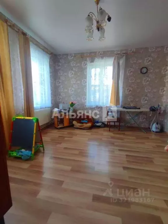 Дом в Краснодарский край, Усть-Лабинск ул. Дзержинского (78 м) - Фото 1