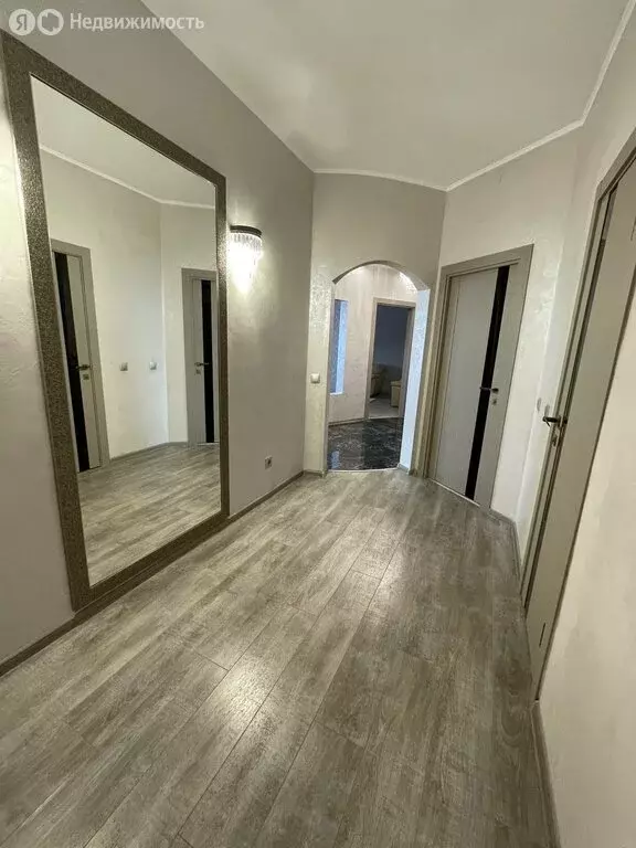 3-комнатная квартира: Тольятти, улица Маршала Жукова, 8 (105 м) - Фото 0