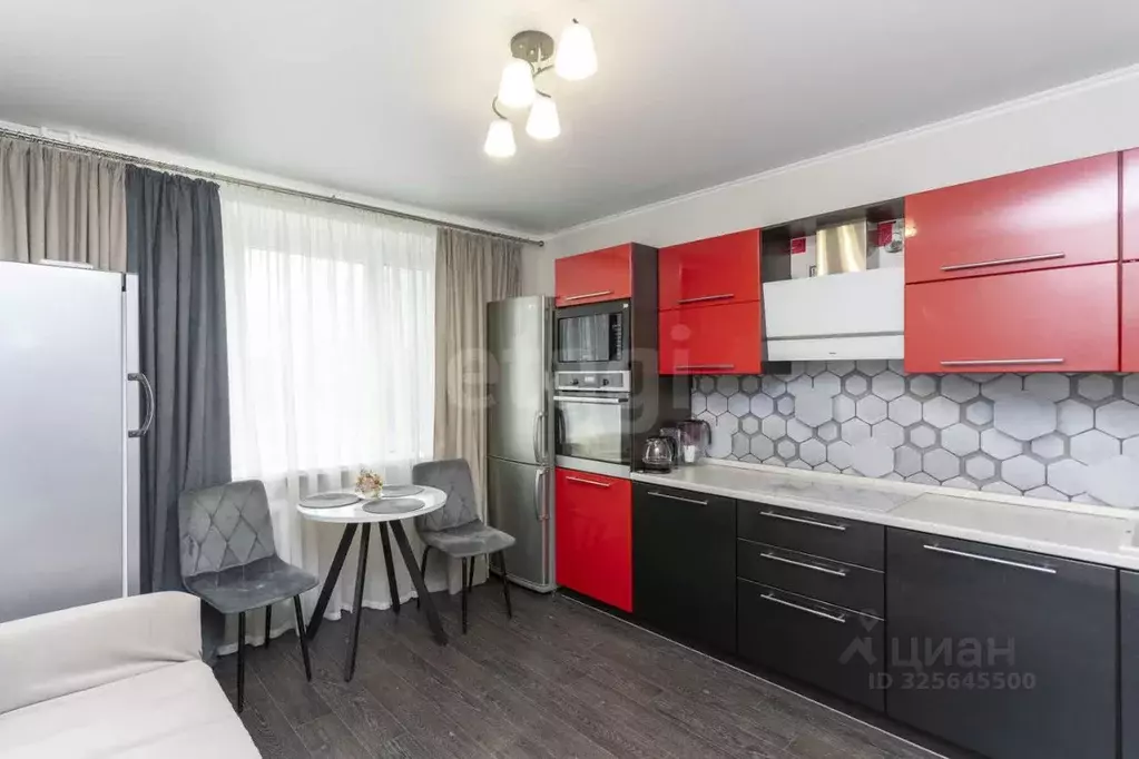 1-к кв. Тюменская область, Тюмень Широтная ул., 172к2 (41.9 м) - Фото 1