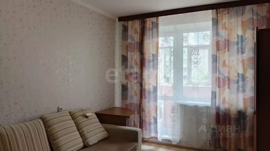 3-к кв. Белгородская область, Белгород ул. Есенина, 16 (72.0 м) - Фото 1