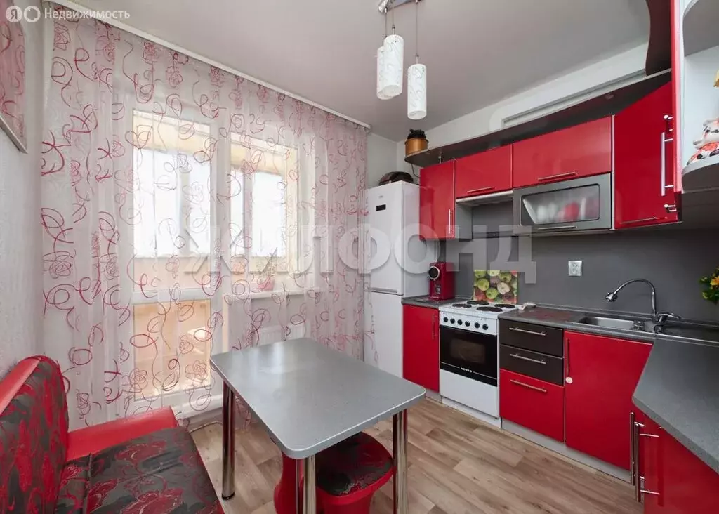 2-комнатная квартира: Новосибирск, Сухарная улица, 76/1 (57.2 м) - Фото 0