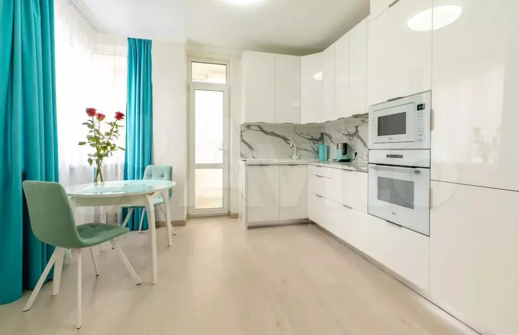 2-к. квартира, 66 м, 1/7 эт. - Фото 1
