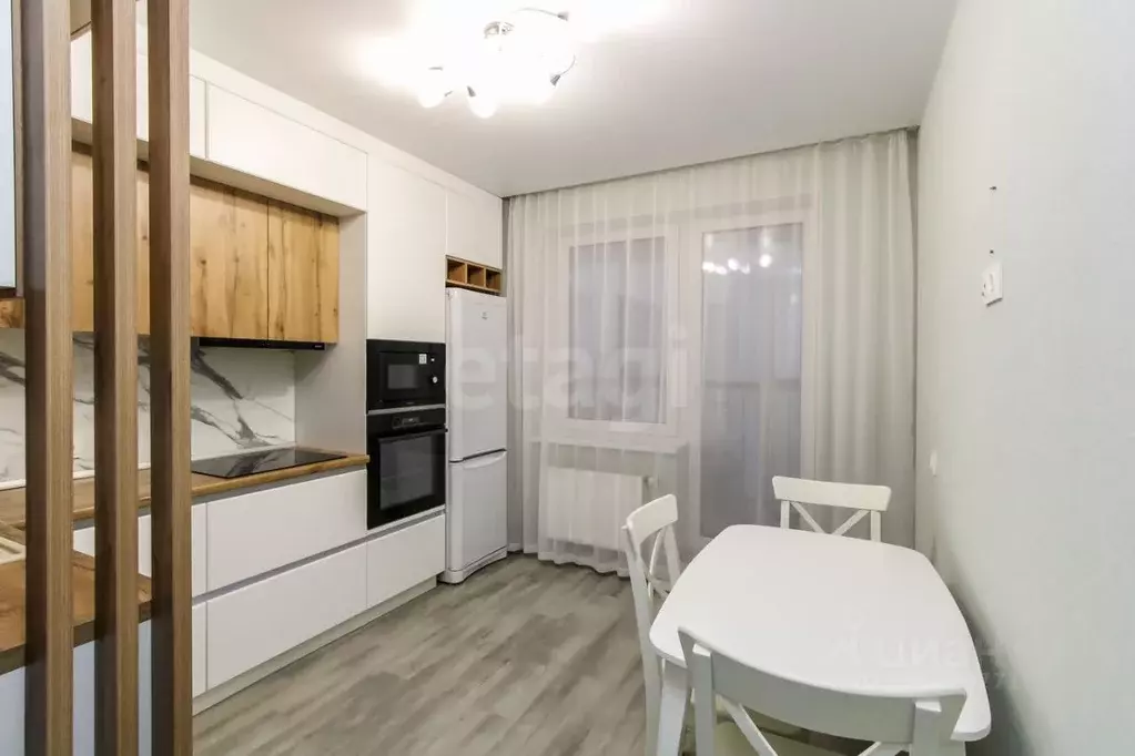 1-к кв. Тюменская область, Тюмень ул. Тальниковая, 1 (35.9 м) - Фото 1