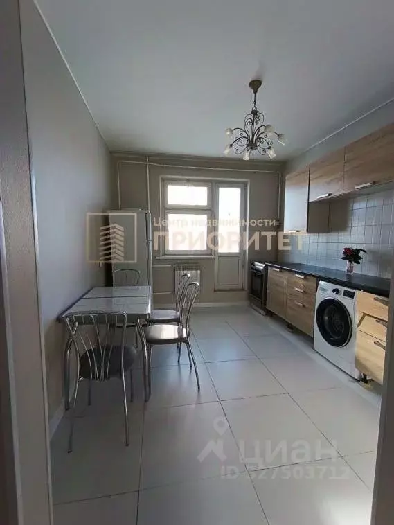 2-к кв. Саха (Якутия), Якутск ул. Красноярова, 1 (62.0 м) - Фото 1