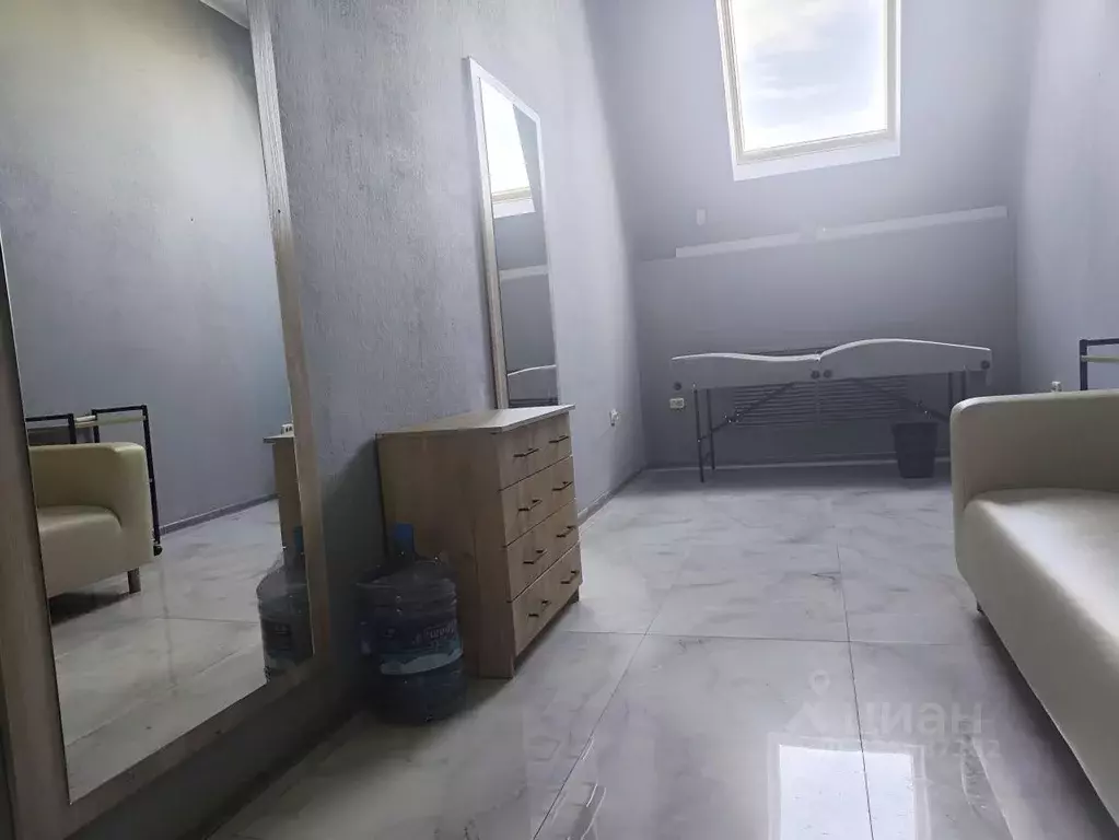 Офис в Ростовская область, Новочеркасск Московская ул., 1/90 (17 м) - Фото 2