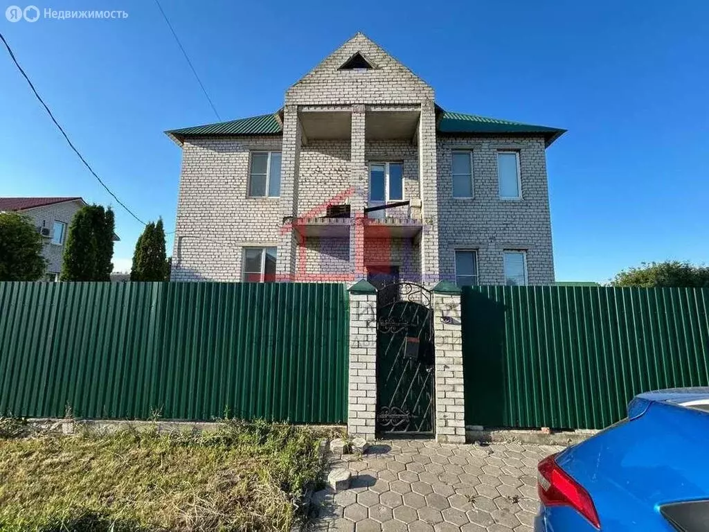 Дом в Старый Оскол, Абрикосовая улица, 17 (220 м) - Фото 1