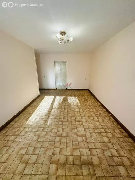 3-комнатная квартира: Кызыл, улица Кочетова, 139 (56.4 м) - Фото 1