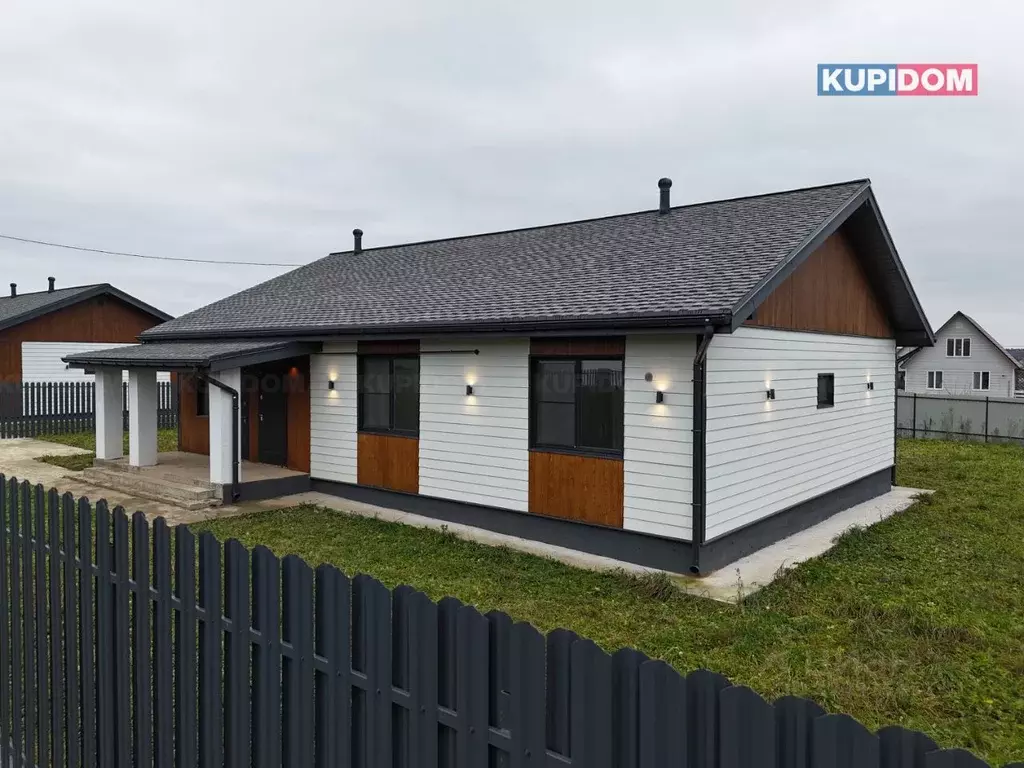 Дом в Калужская область, Жуковский муниципальный округ, с. Совхоз ... - Фото 2