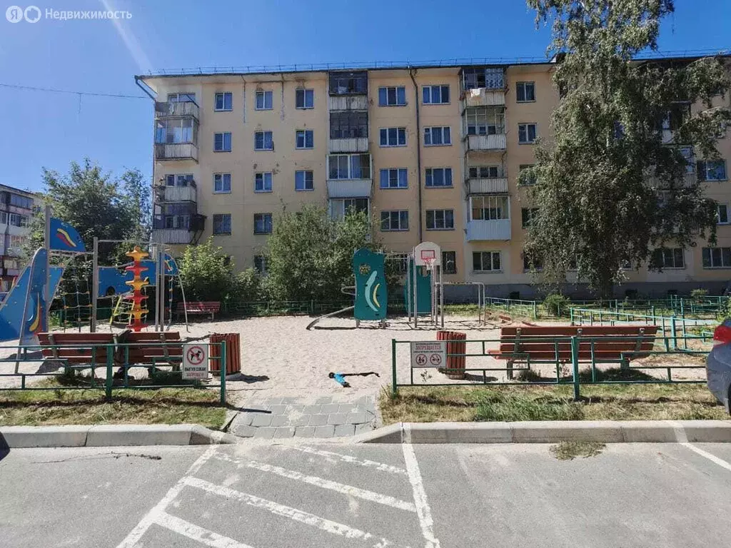 2-комнатная квартира: Екатеринбург, жилой район Вторчермет, Братская ... - Фото 1